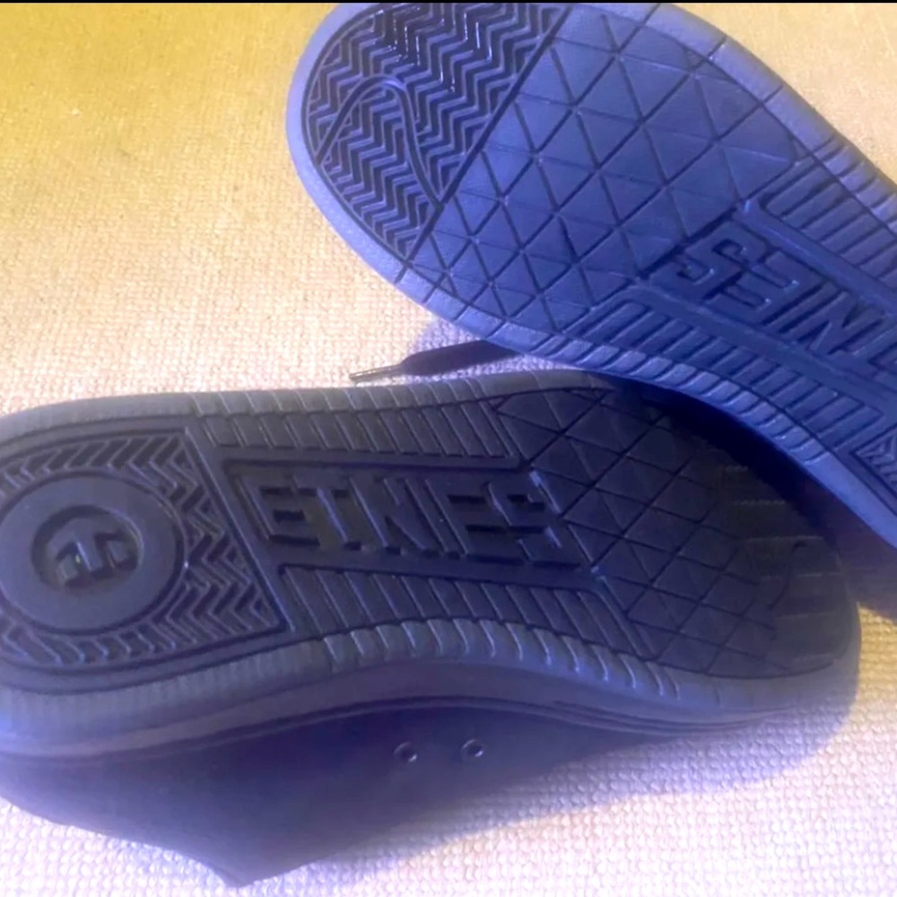 Etnies Black Dirty Wash Fader Size 7